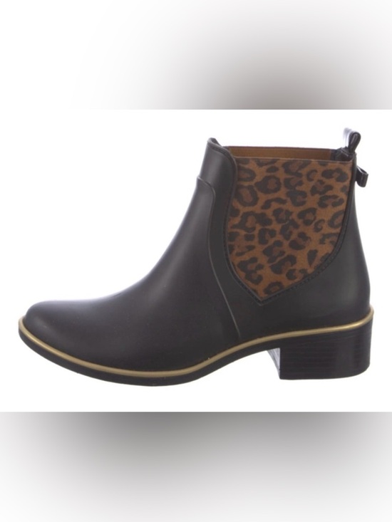 kate spade Shoes - EUC [kate spade] Cheetah Print Black Ankle Bootie Rainboots Women’s Sz 9.0